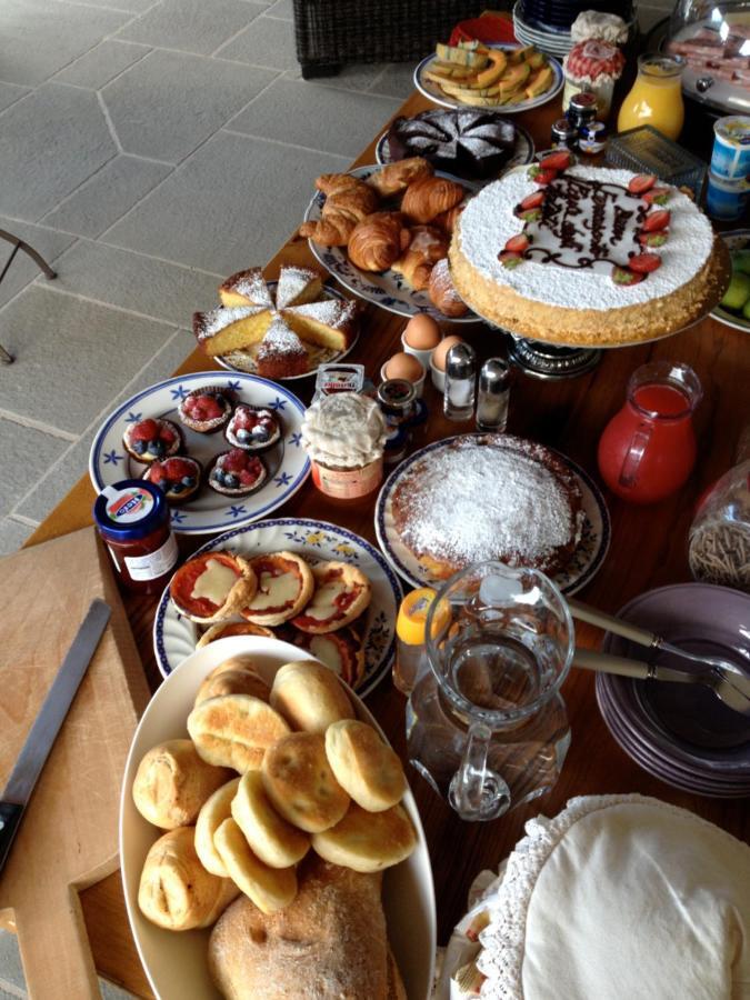 B&B Pieve Degli Artisti ปิเอตราซานตา ภายนอก รูปภาพ